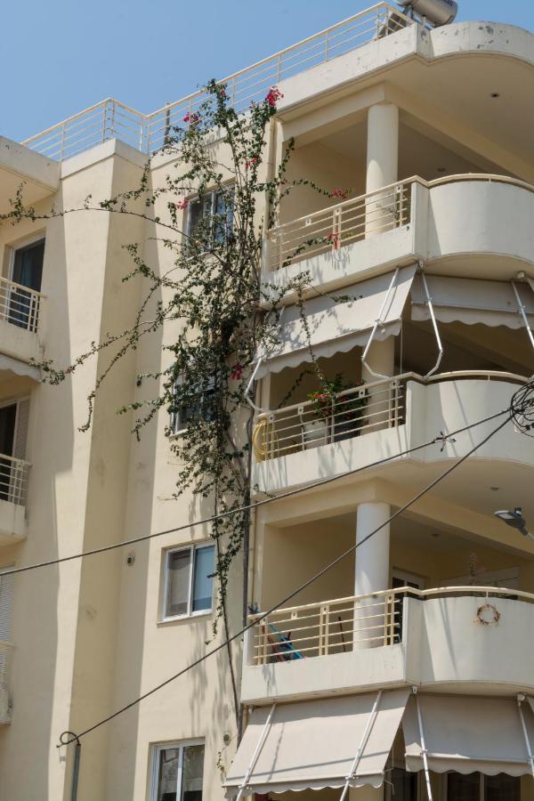 Nora'S Home Kalamata Exteriör bild